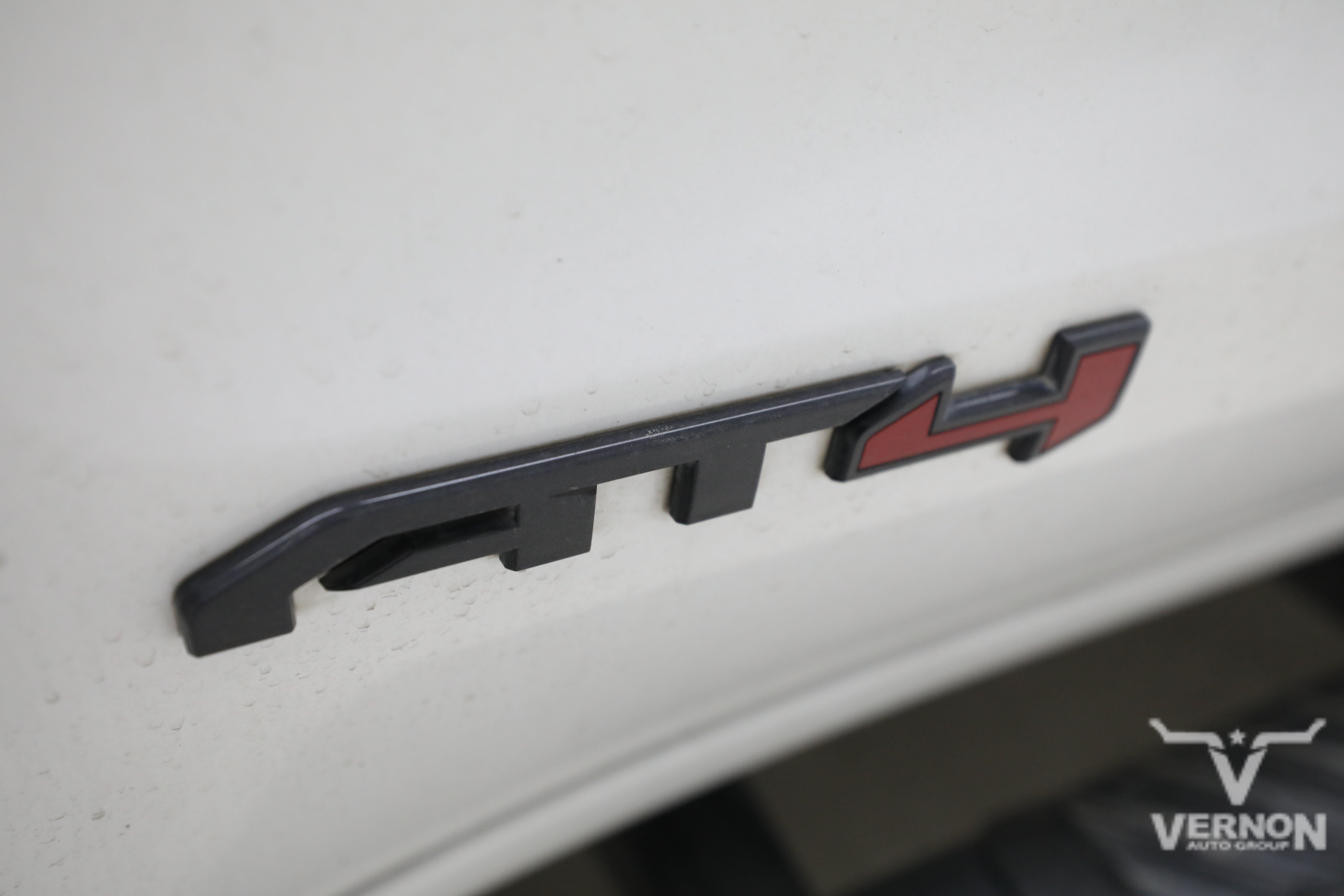 Used 2021 Summit White GMC Y image 12
