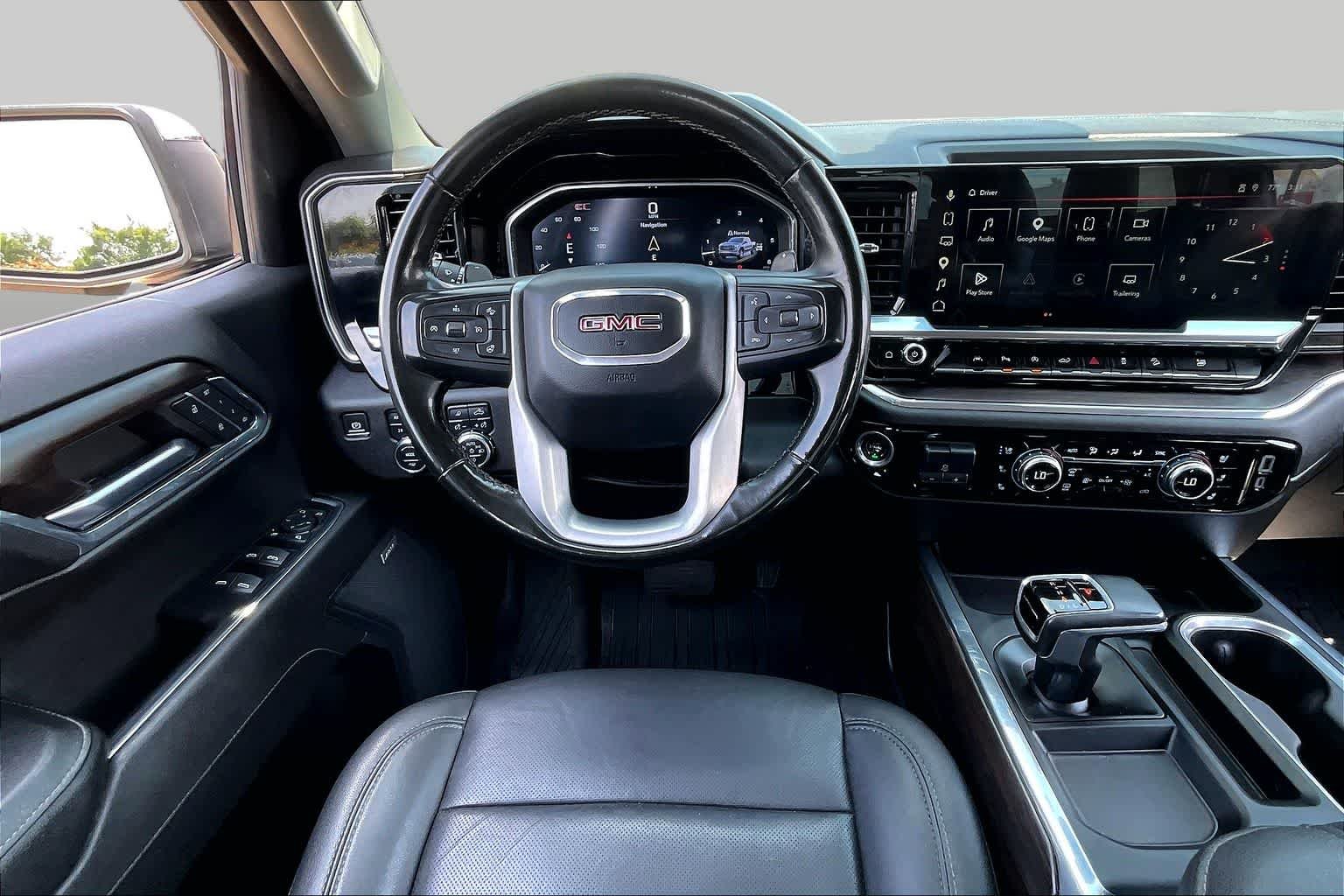 Used 2024 Onyx Black GMC SLT image 6