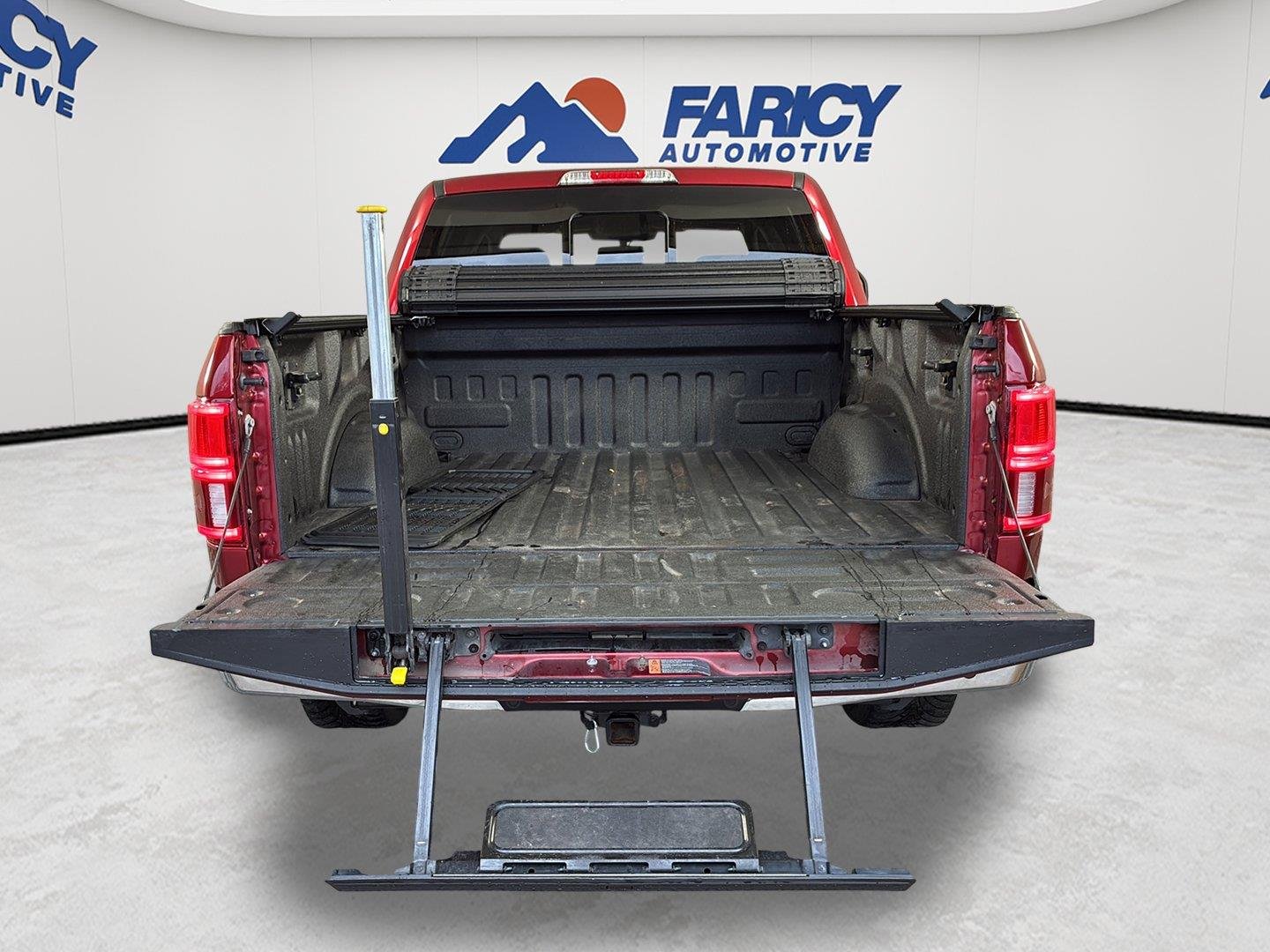 Used 2019 Ruby Red Metallic Tinted Clearcoat Ford LARIAT image 16