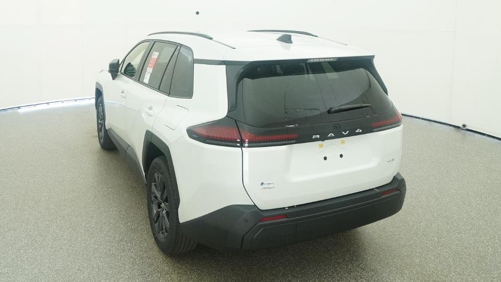 New 2026 Wind Chill Pearl Toyota XLE Premium image 35