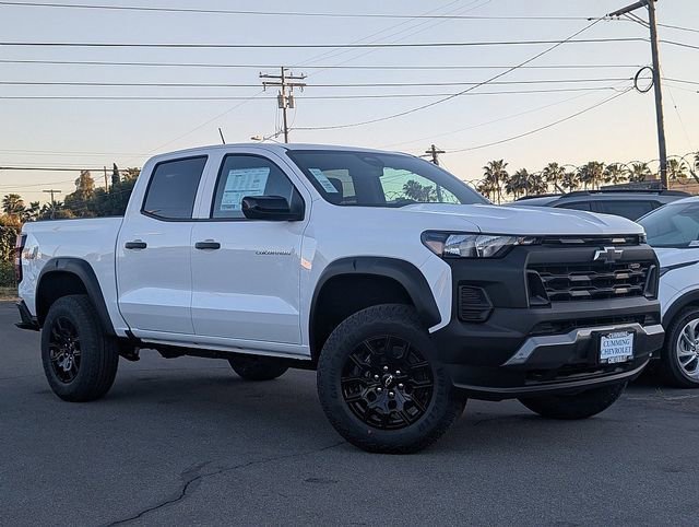 2026 Chevrolet Colorado Trail Boss - Photo 2