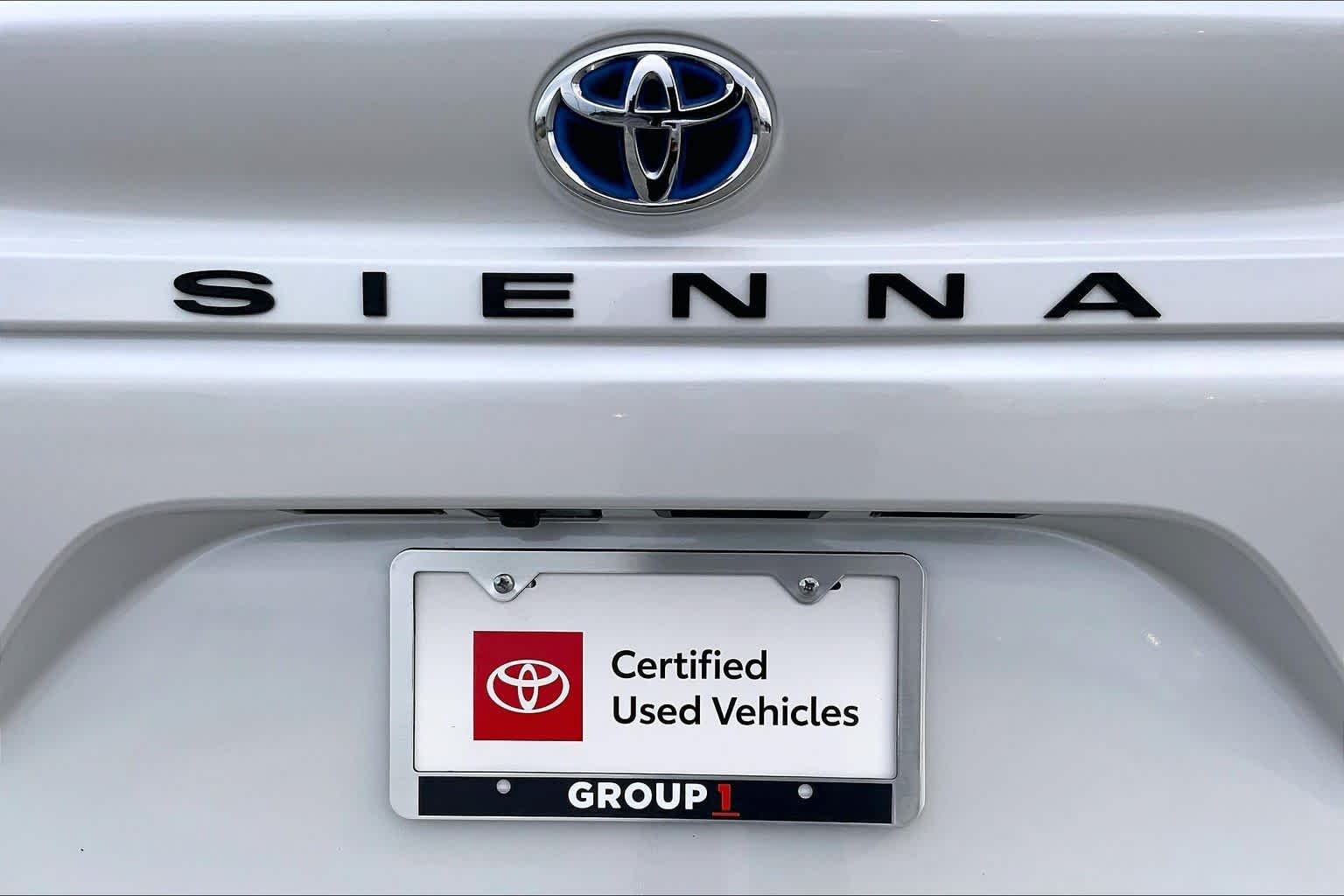 Used 2024 Wind Chill Pearl Toyota XLE image 10