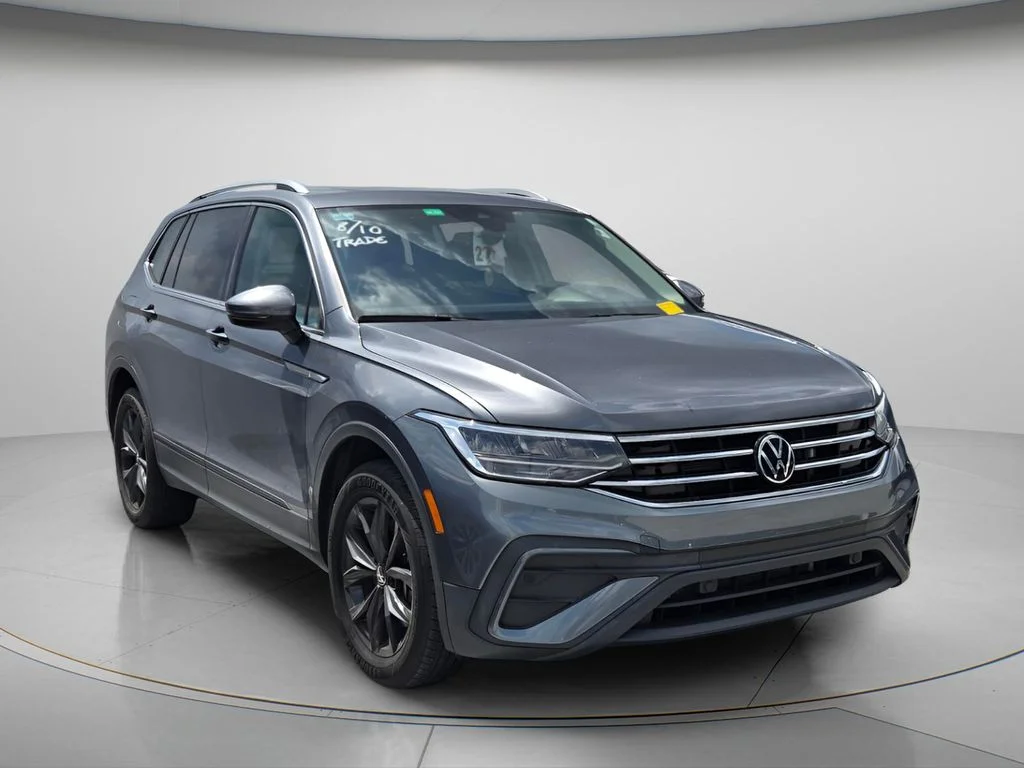 Certified Used 2024 Gray Volkswagen 2.0T SE image 4