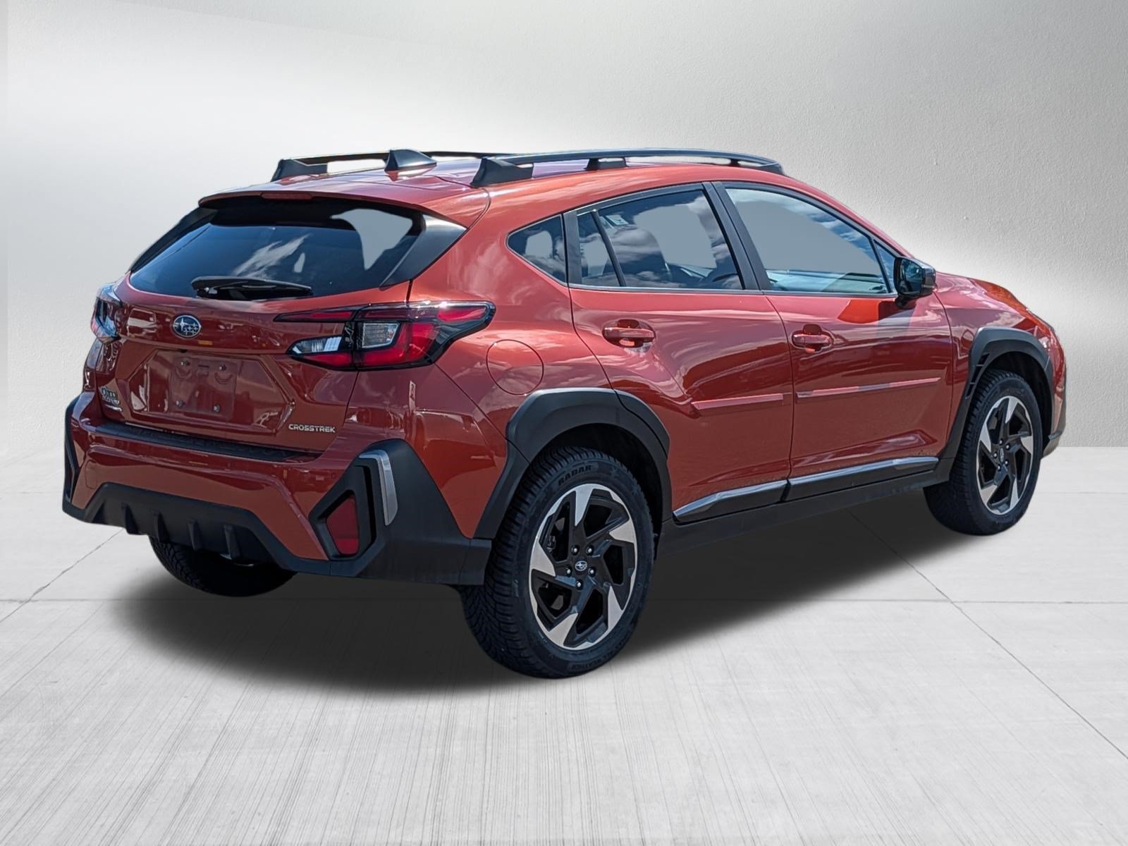 Used 2024 Sun Blaze Pearl Subaru Limited image 7
