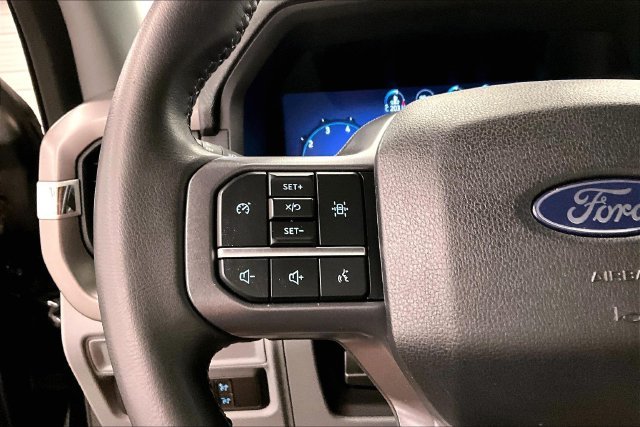 Used 2024 Agate Black Metallic Ford XLT image 25