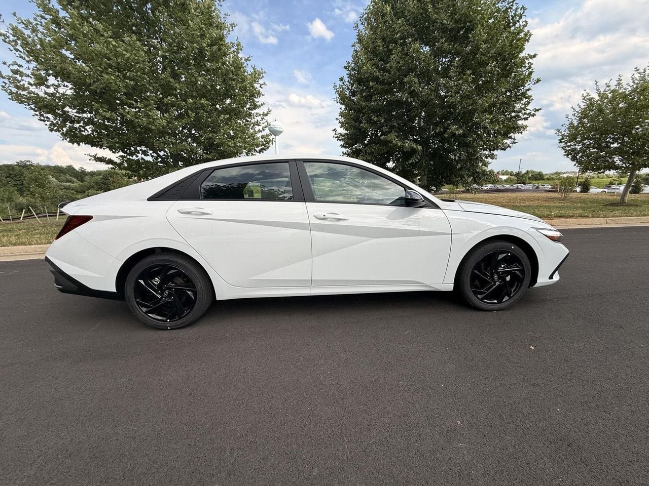New 2026 Serenity White Pearl Hyundai SEL Sport image 3