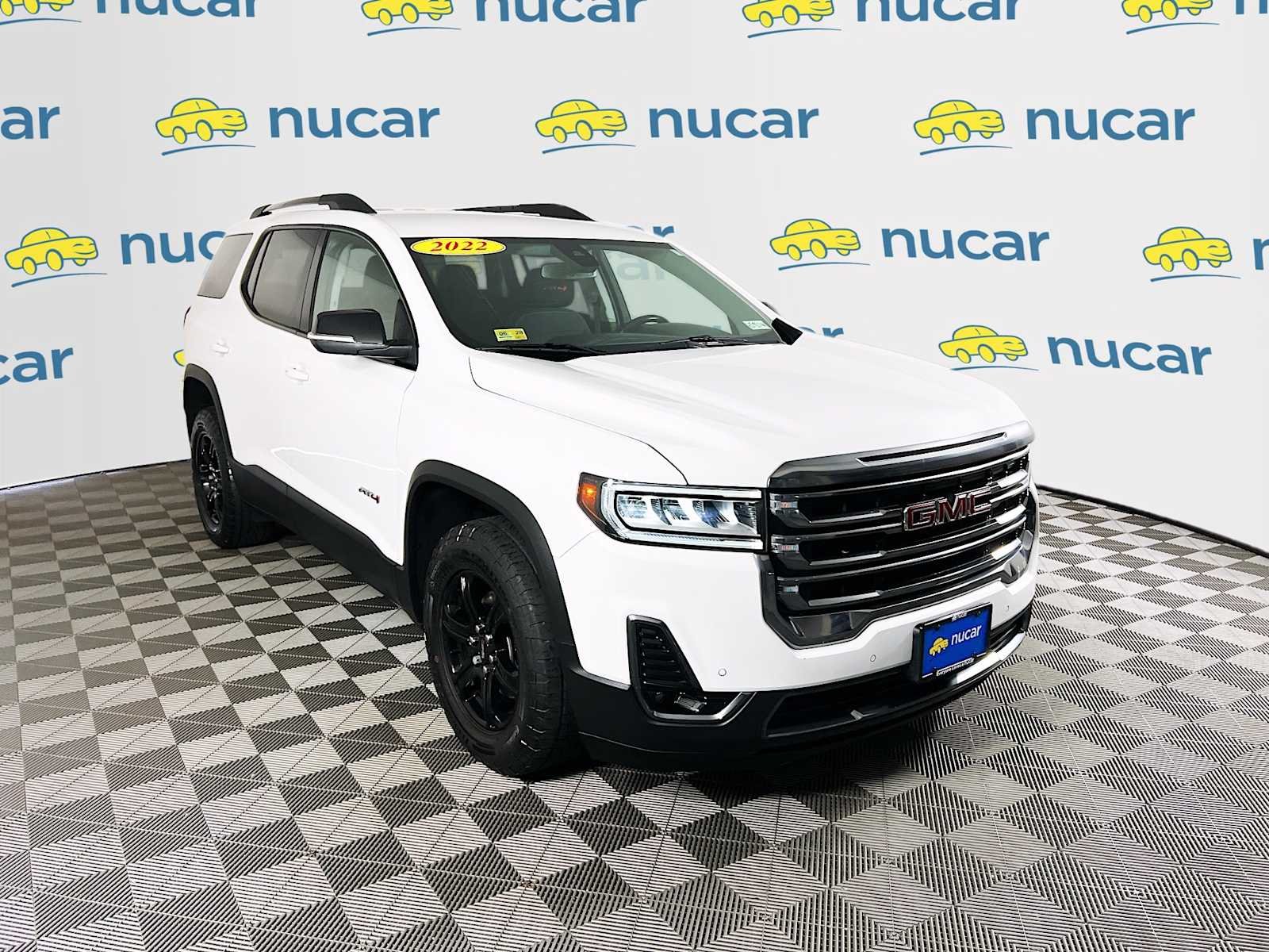 2022 GMC Acadia AT4