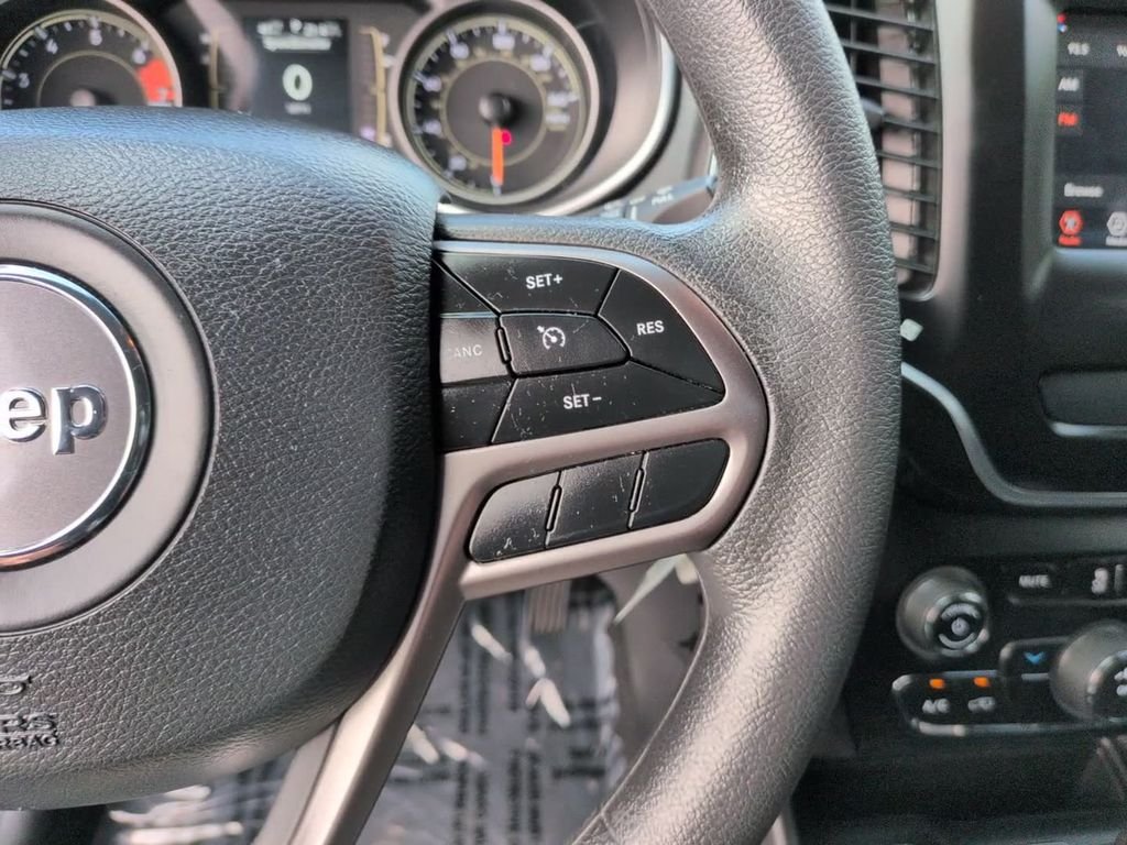 Certified Used 2021 Velvet Jeep Latitude image 22