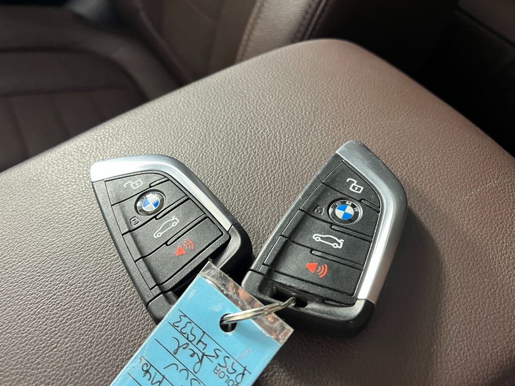 Used 2023 Red BMW M40i image 30