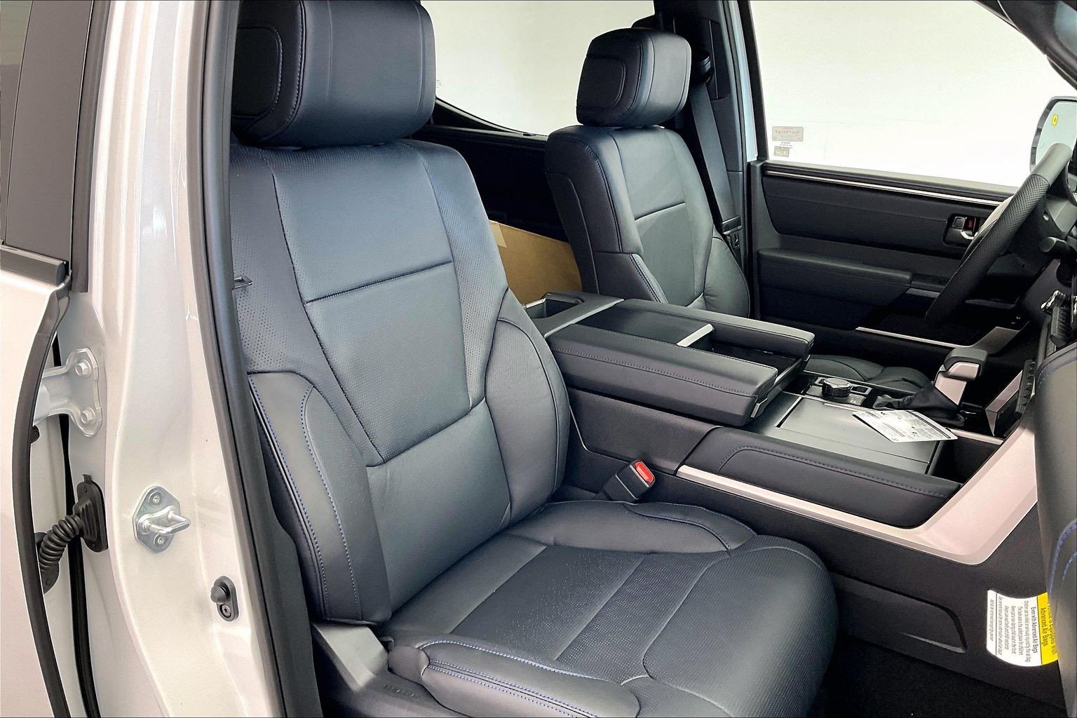 New 2026 Wind Chill Pearl Toyota Platinum i-FORCE MAX image 9