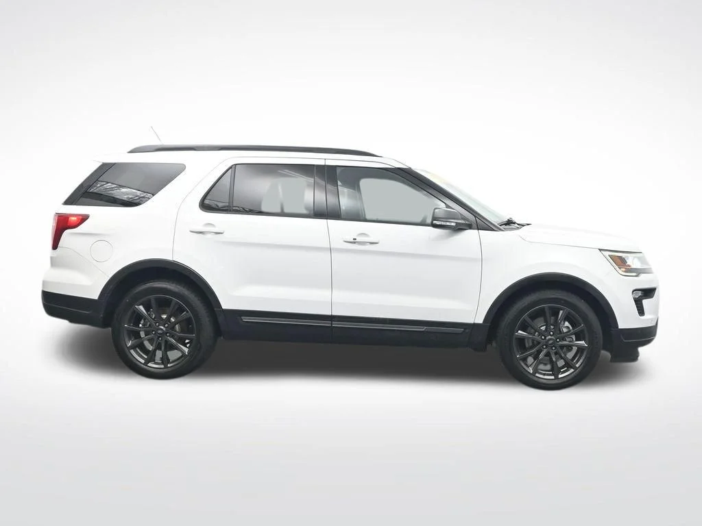 Used 2018 White Ford XLT image 4