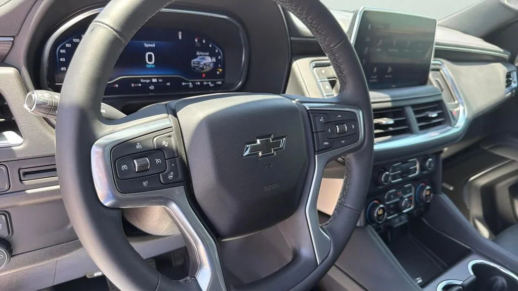 Used 2024 Black Chevrolet Z71 image 22