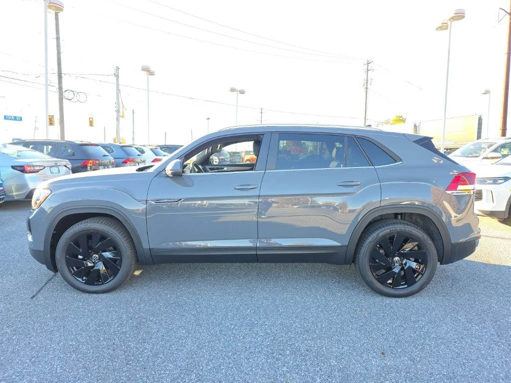 2026 Volkswagen Atlas Cross Sport SE w/Tech - Photo 8