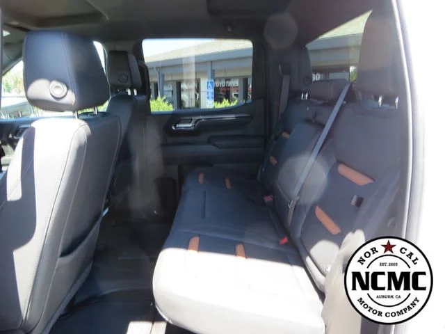 Used 2025 White GMC AT4 image 43