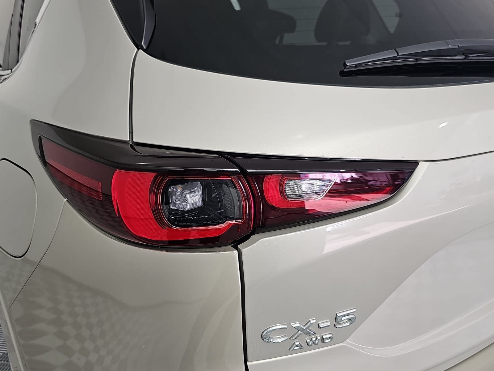 Used 2025 Silver Mazda 2.5 S Preferred Package image 32