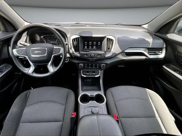 Certified Used 2024 Sterling Metallic GMC SLE image 9