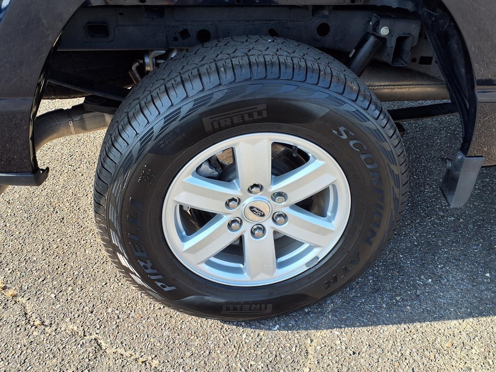 Used 2025 Blue Ford XL image 11