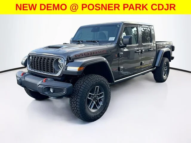 2026 Jeep Gladiator Mojave Auto's photo