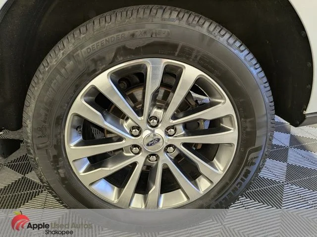 Used 2018 White Ford Limited image 61
