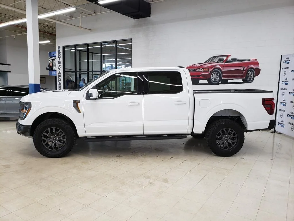 Used 2025 White Ford Tremor image 4