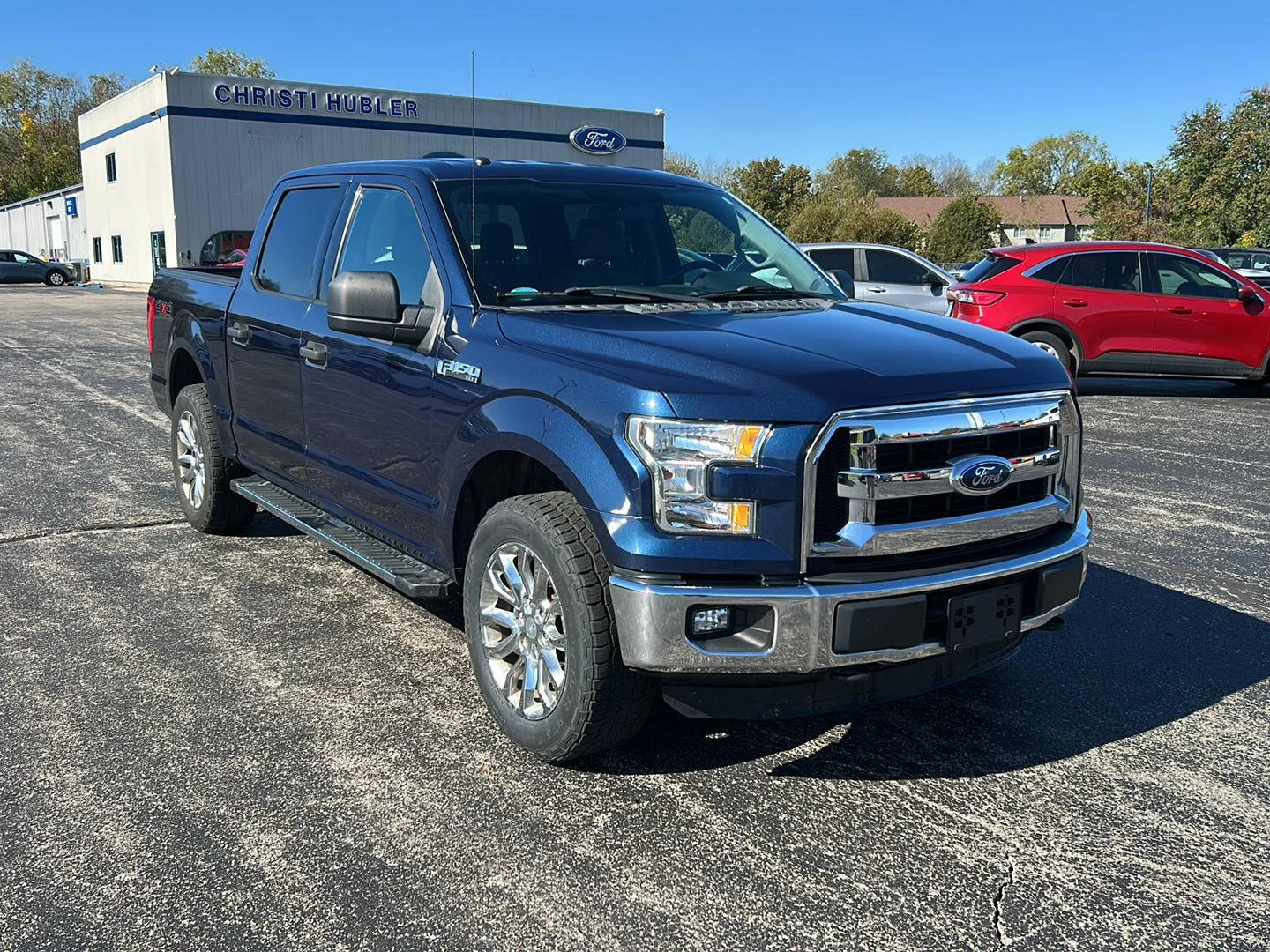 Used 2015 Blue Jeans Metallic Ford XLT image 2