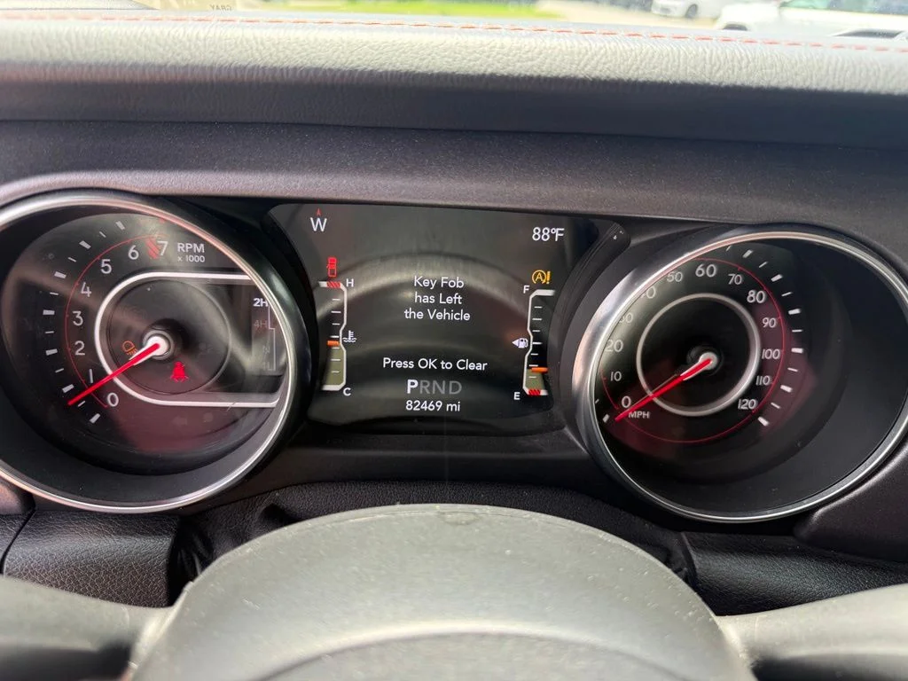 Used 2021 Gray Jeep Mojave image 16