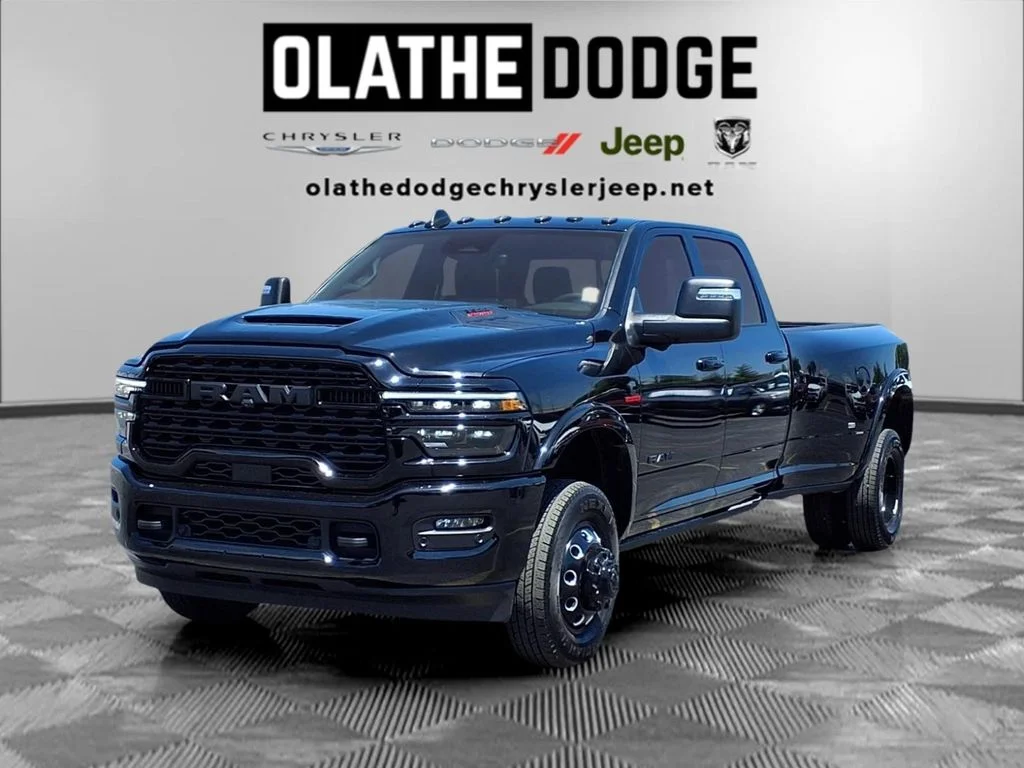 2025 RAM 3500 Limited 4X4 Crew Cab LWB's photo