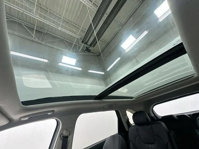New 2026 Jungle Green Kia X-Line EX AWD image 17