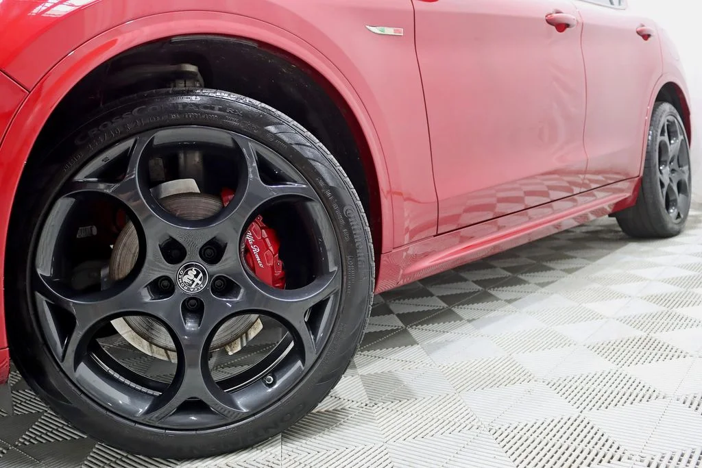 2023 Alfa Romeo Stelvio Veloce