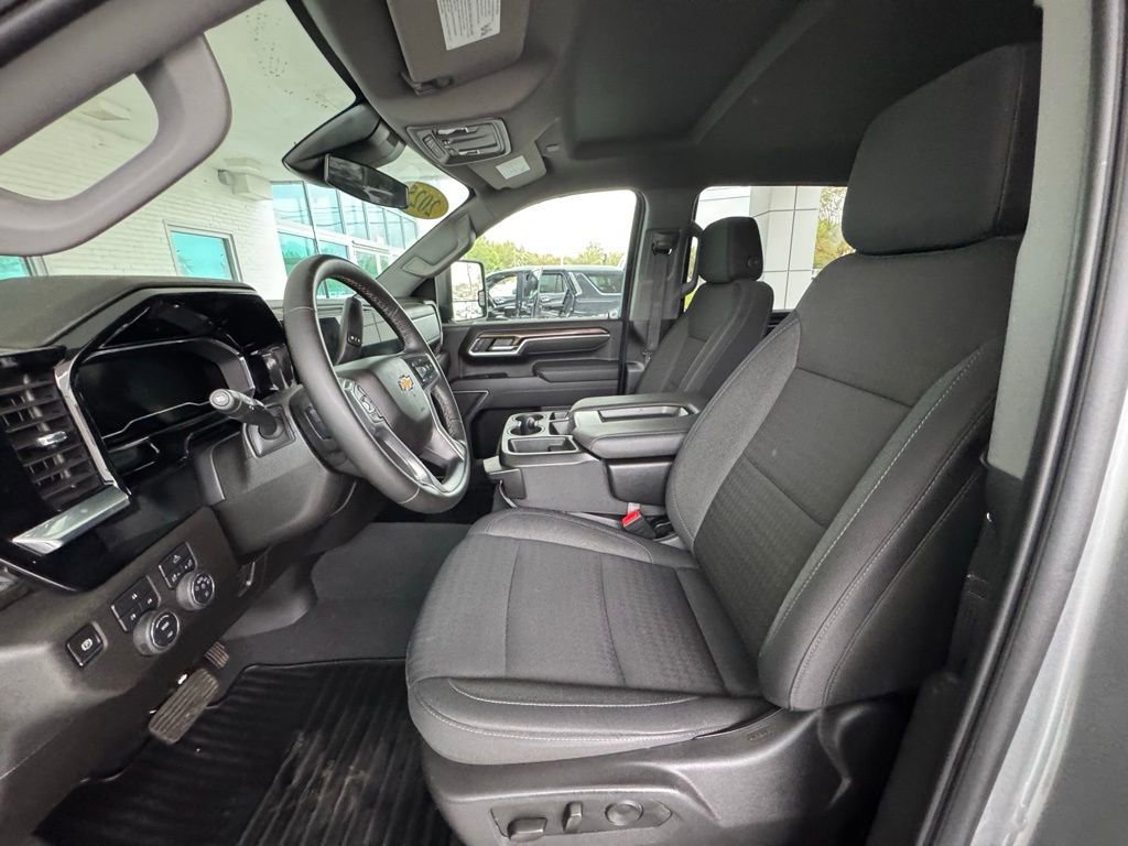 Used 2025 Sterling Gray Metallic Chevrolet LT image 12