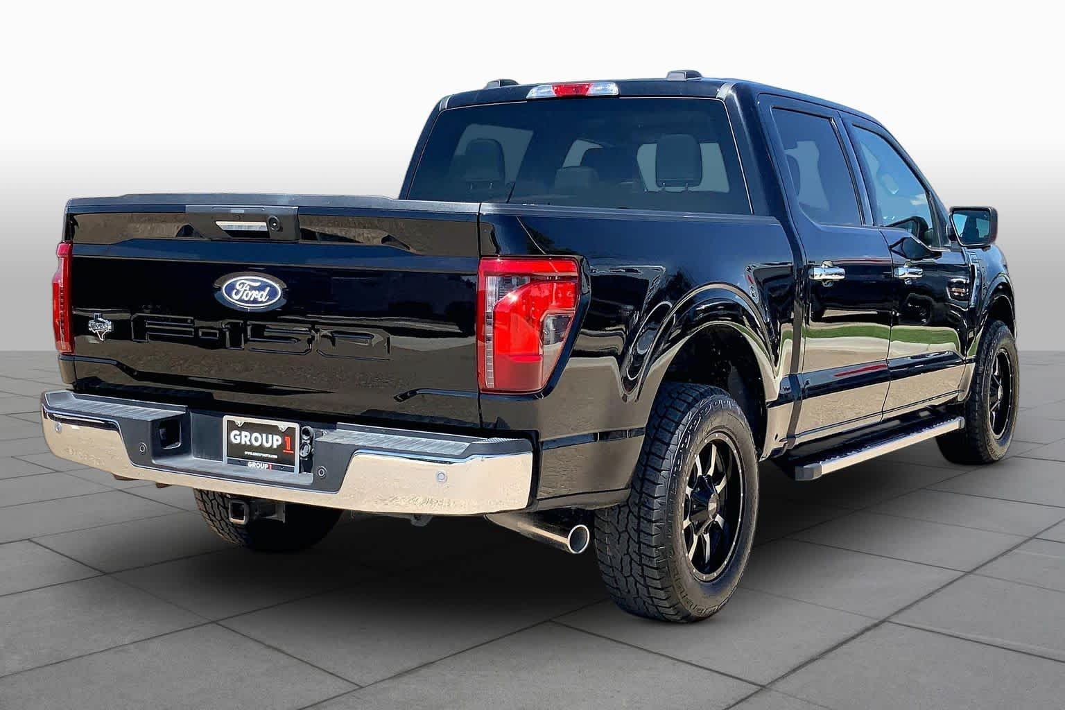 Used 2024 Agate Black Metallic Ford XLT image 13