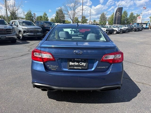 Used 2019 Abyss Blue Pearl Subaru 2.5i image 5