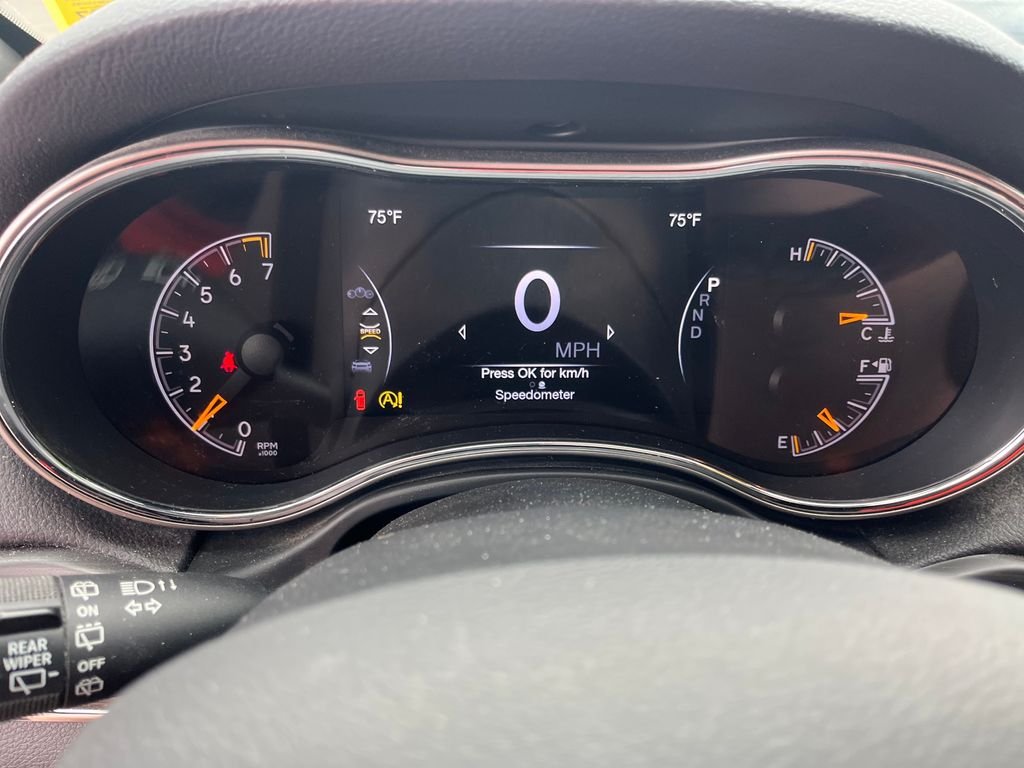 Used 2021 Gray Jeep Limited image 17