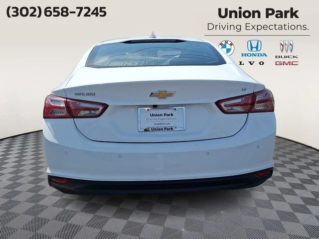 Used 2024 Summit White Chevrolet LT image 5