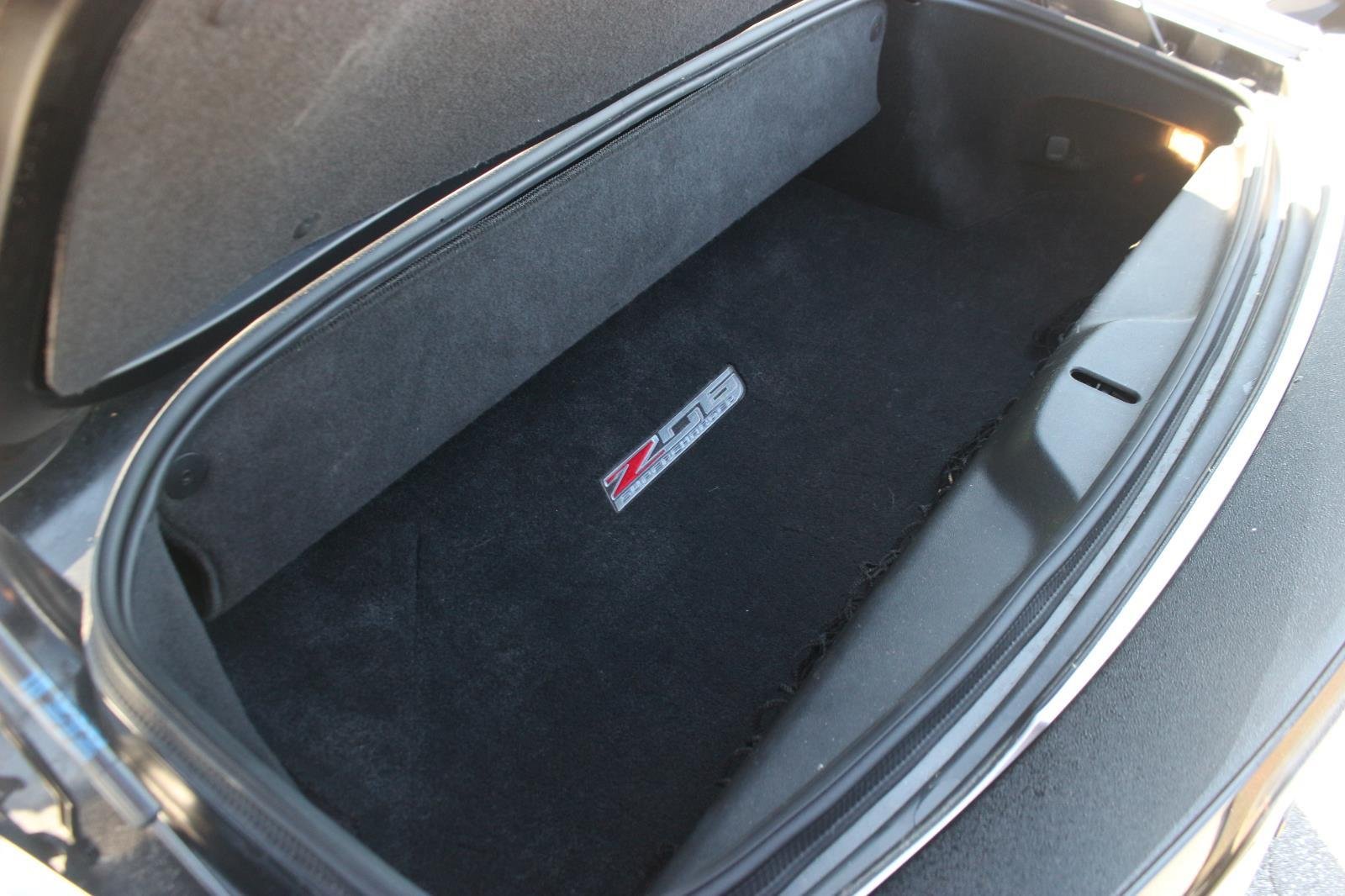 Used 2019 BLADE SILVER METALLIC Chevrolet Z06 2LZ image 11