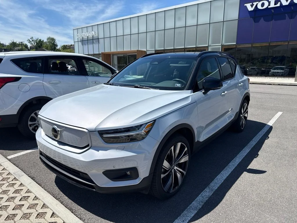 2021 Volvo XC40 P8 Recharge AWD's photo