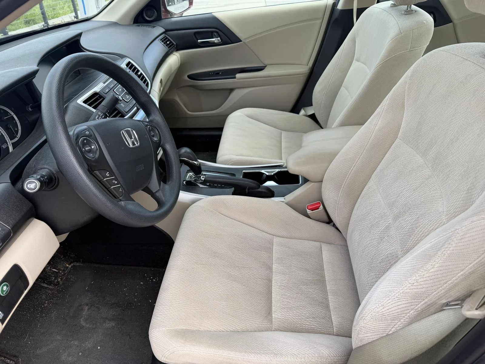 Used 2015 Red Honda EX image 5