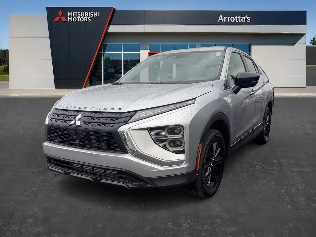 New 2026 Alloy Silver Metallic Mitsubishi LE image 3