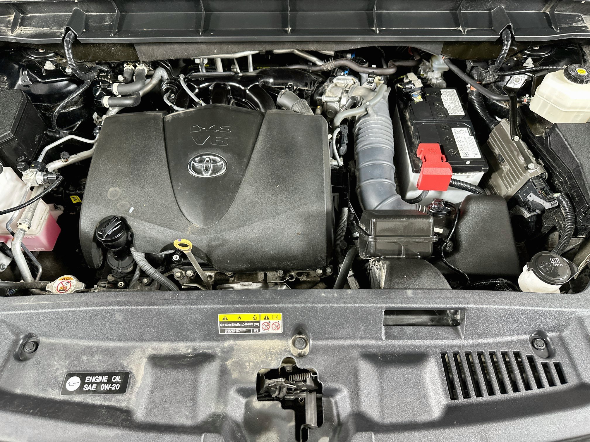 Used 2022 Midnight Black Metallic Toyota Platinum image 32