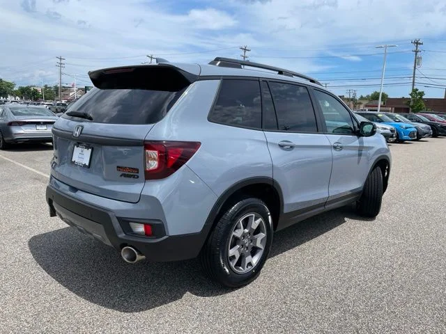 Used 2023 Gray Pearl Honda TrailSport image 7