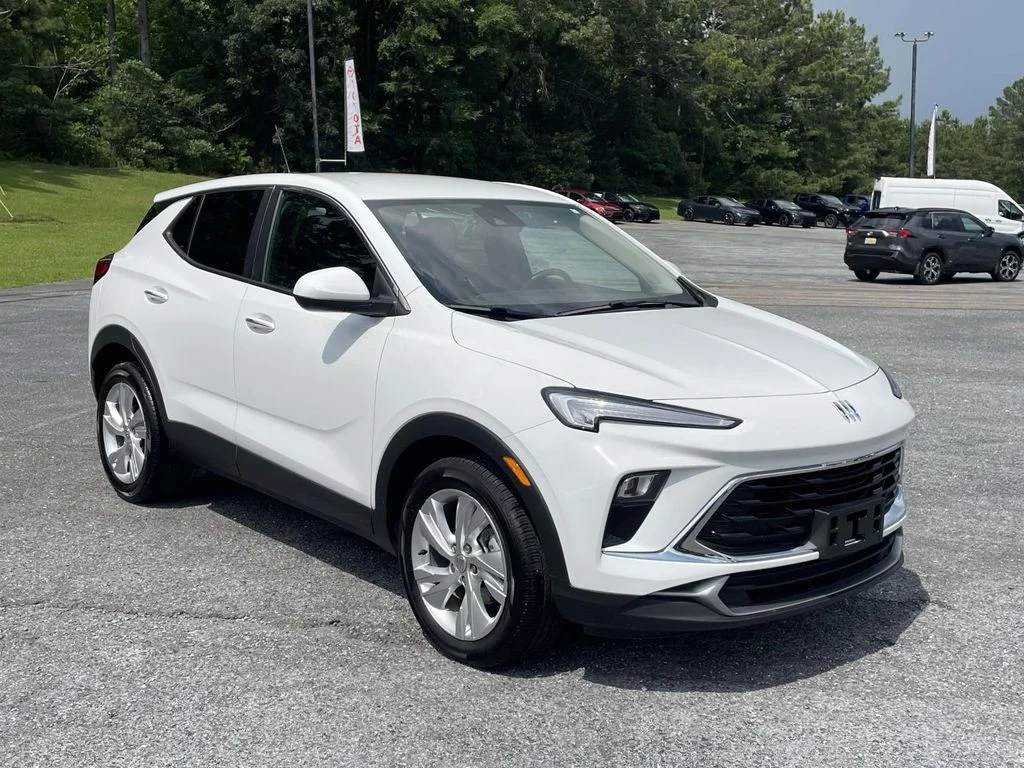 2025 Buick Encore GX Preferred's photo