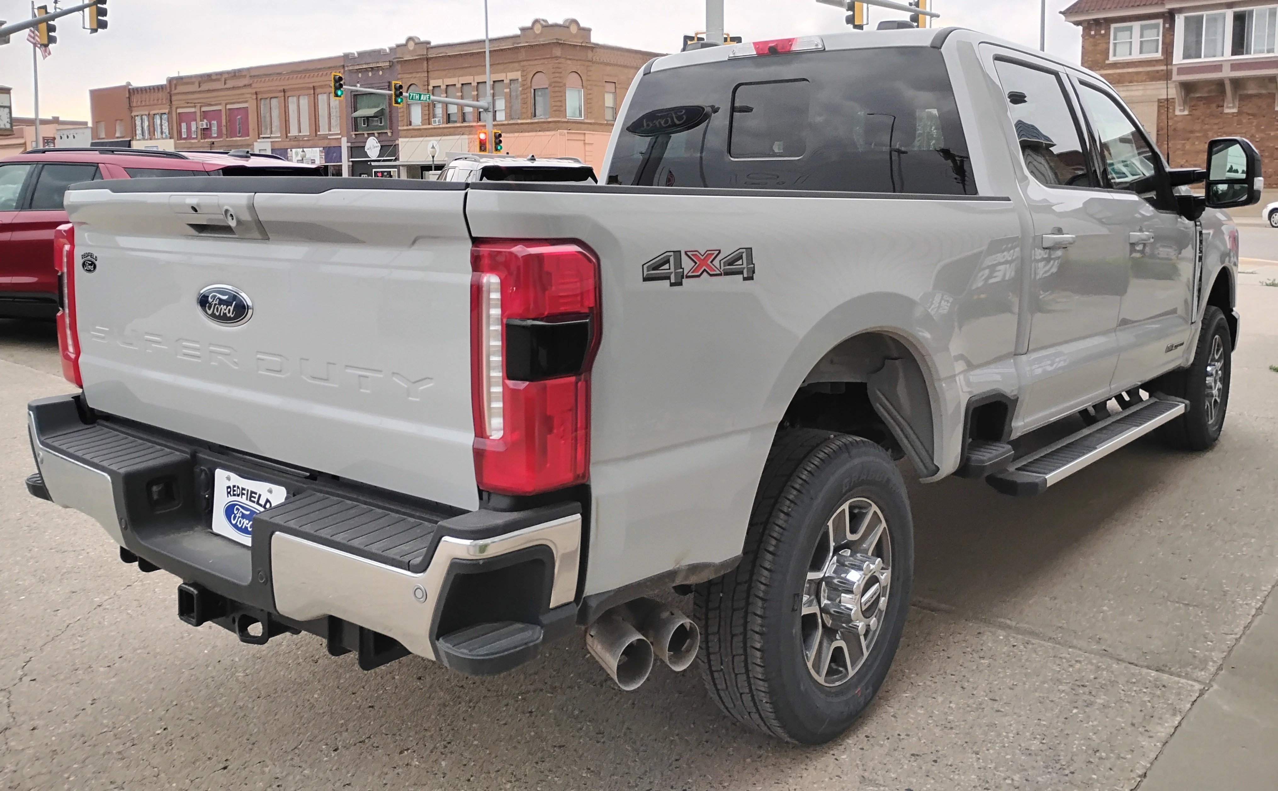 2026 Ford F-350 Super Duty Lariat - Photo 6
