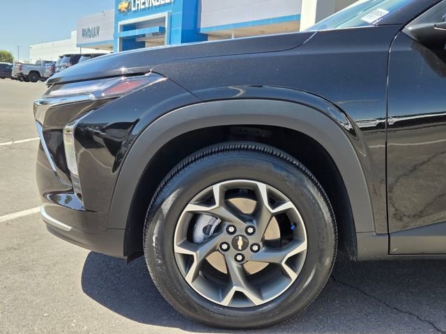 2025 Chevrolet Trax LT - Photo 9