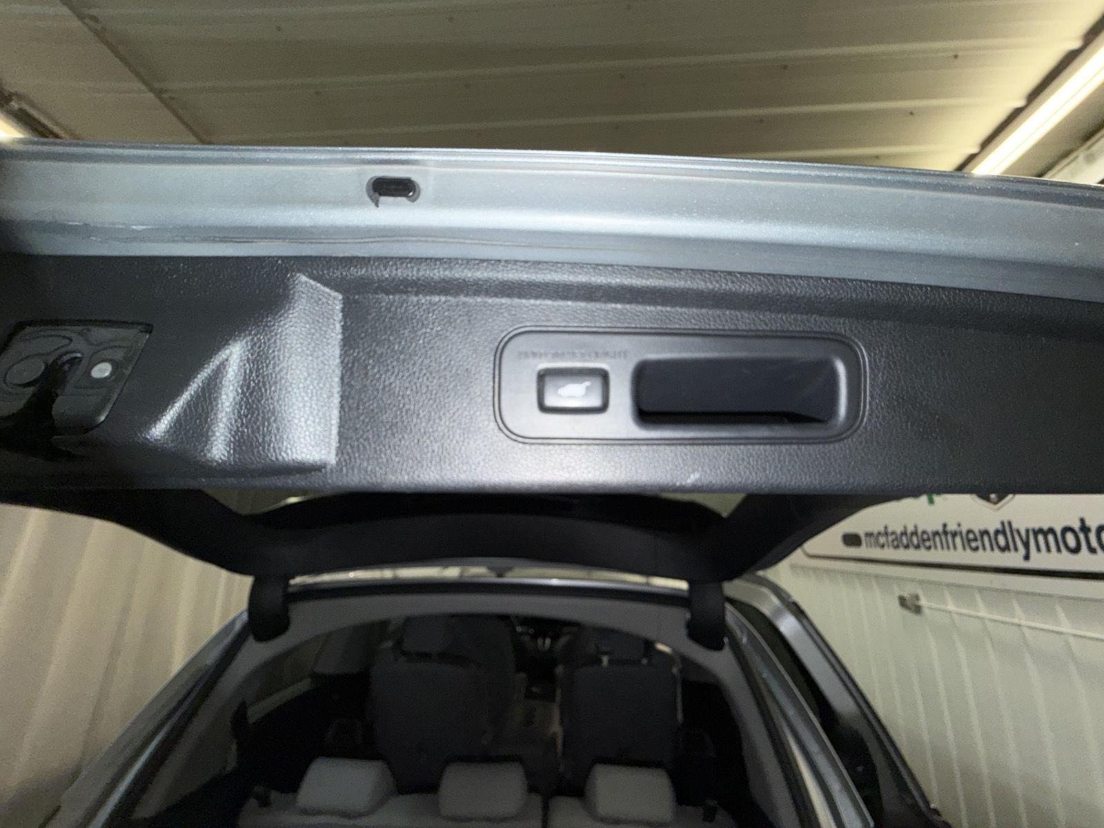 Used 2019  Honda EX-L image 29