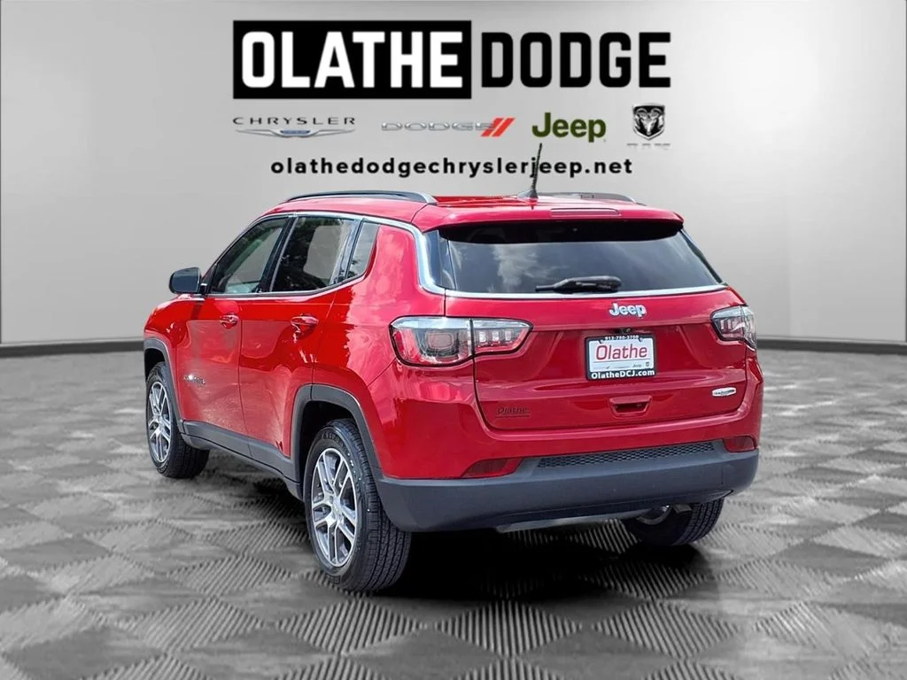 Certified Used 2020 Red Jeep Latitude image 3