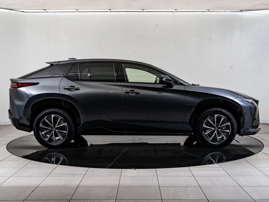 Used 2023 CLOUDBURST GRAY Lexus 450e Premium image 11