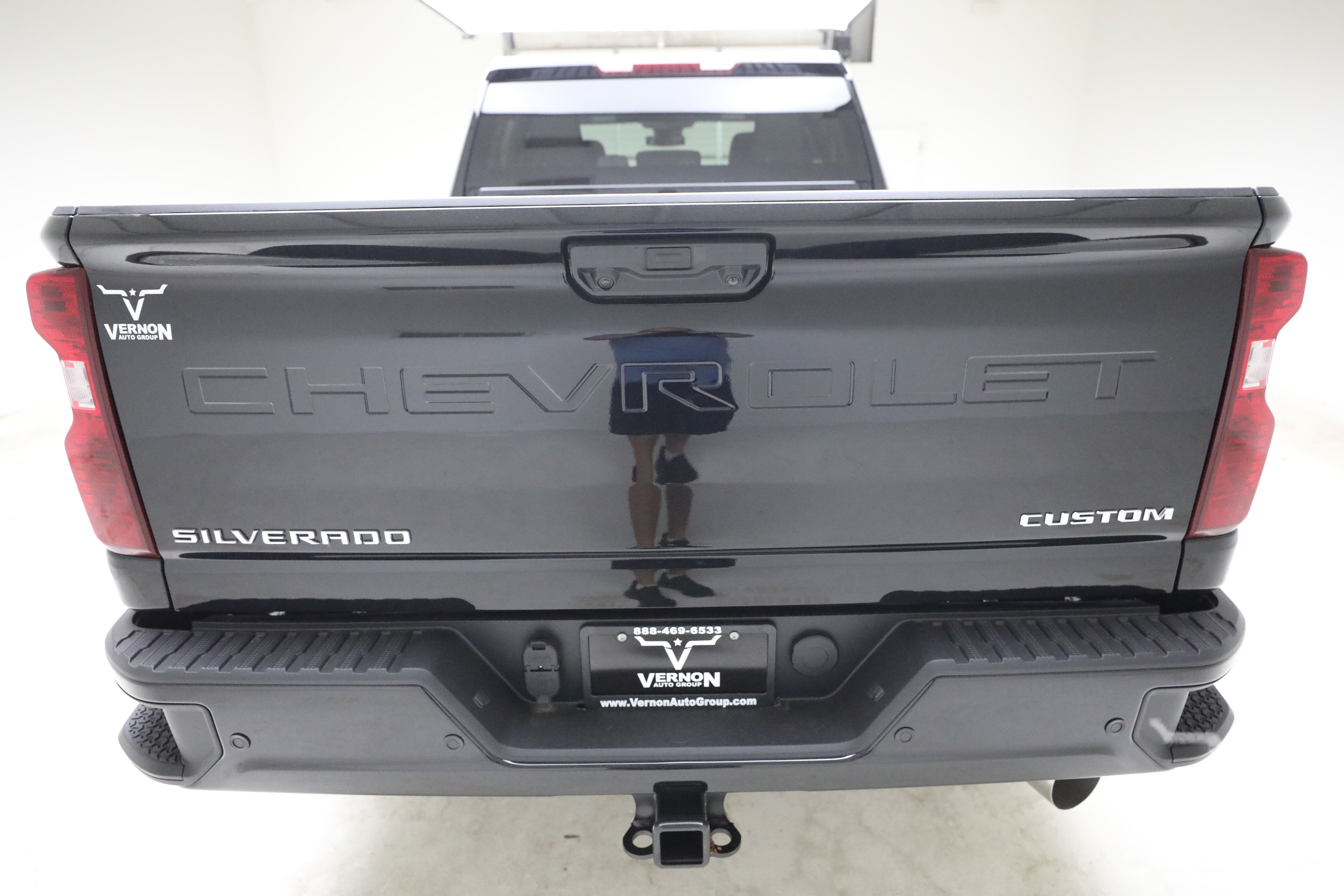 New 2026 Black Chevrolet N image 4