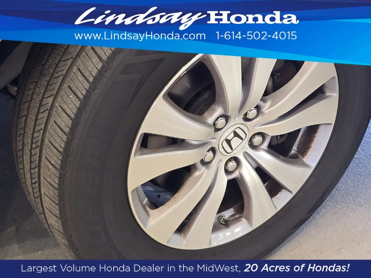 Used 2017 Lunar Silver Metallic Honda SE image 25