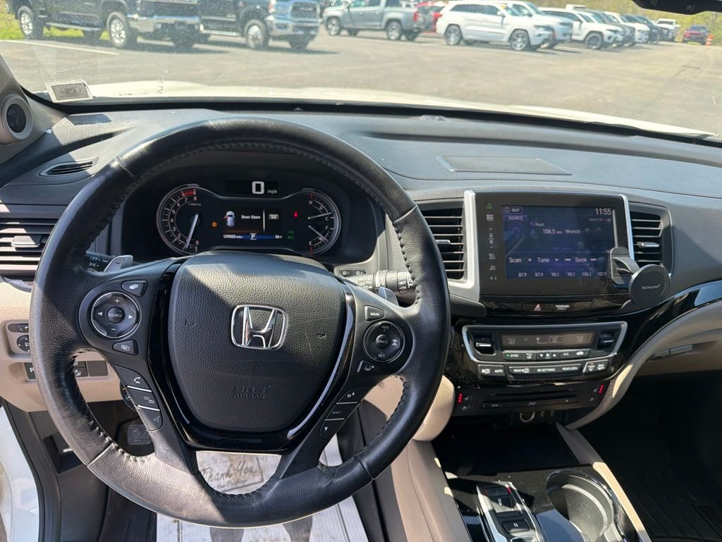 Used 2016 White Honda Elite image 19