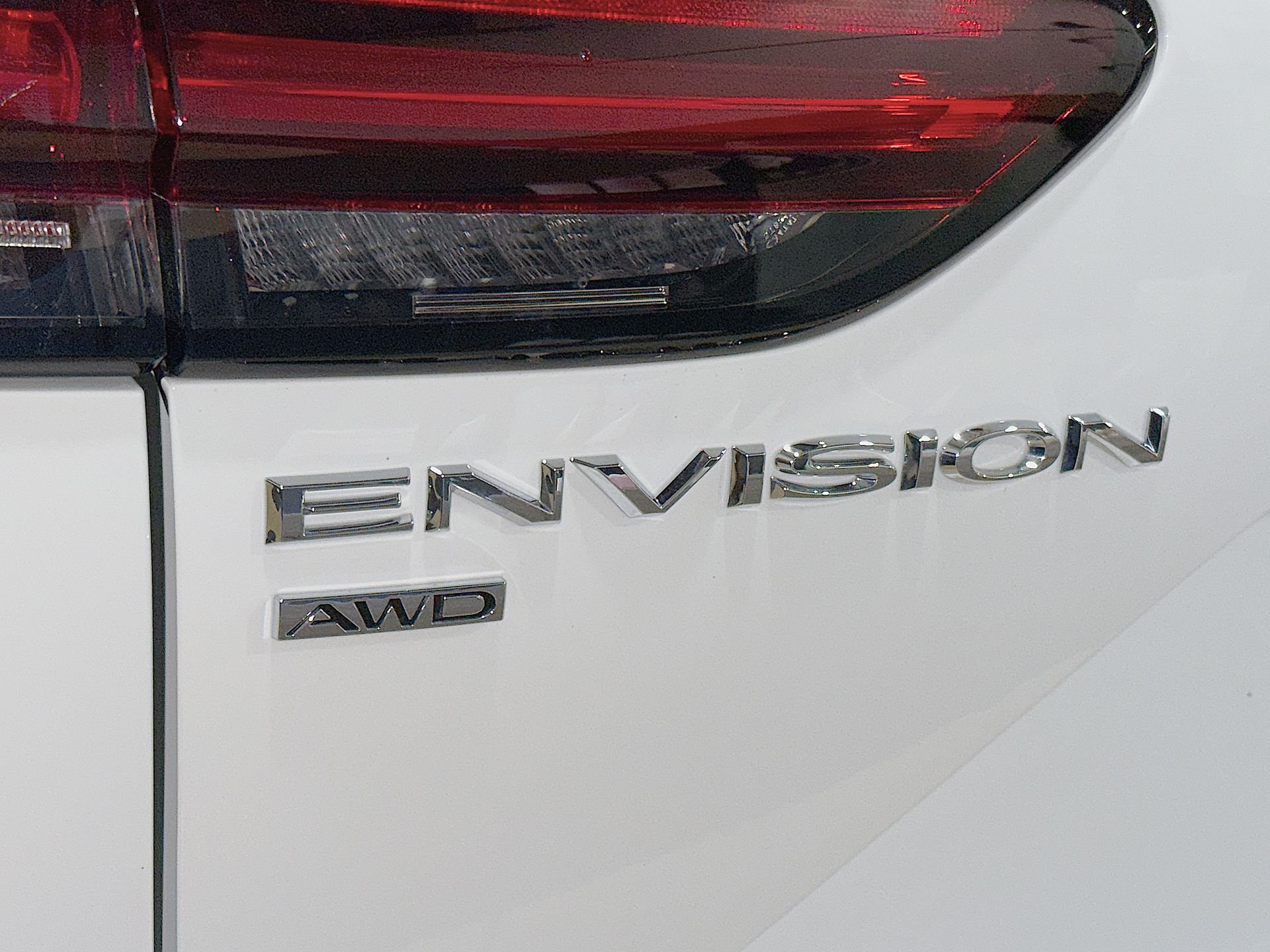 Used 2023 Summit White Buick Essence image 29